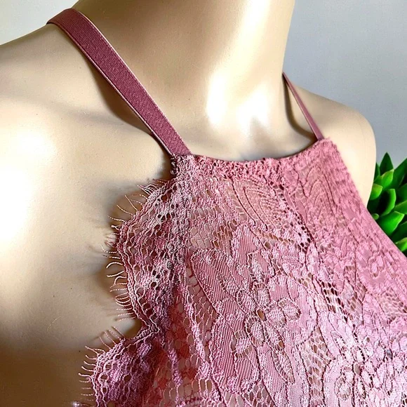 Victoria's Secret PINK Eyelash Lace High-Neck Bralette - Picture 8 of 16